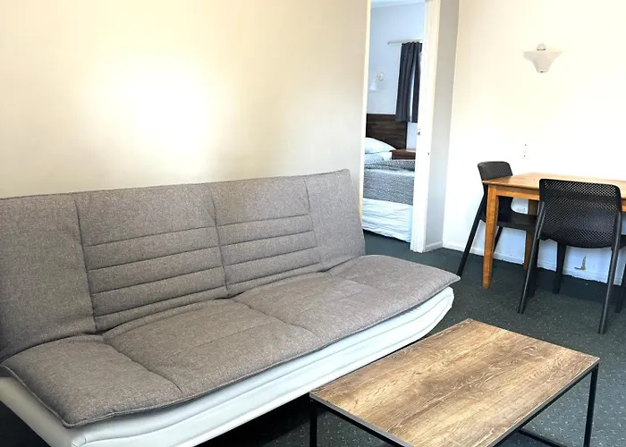 Papakura Pioneer Motor Lodge & Motel