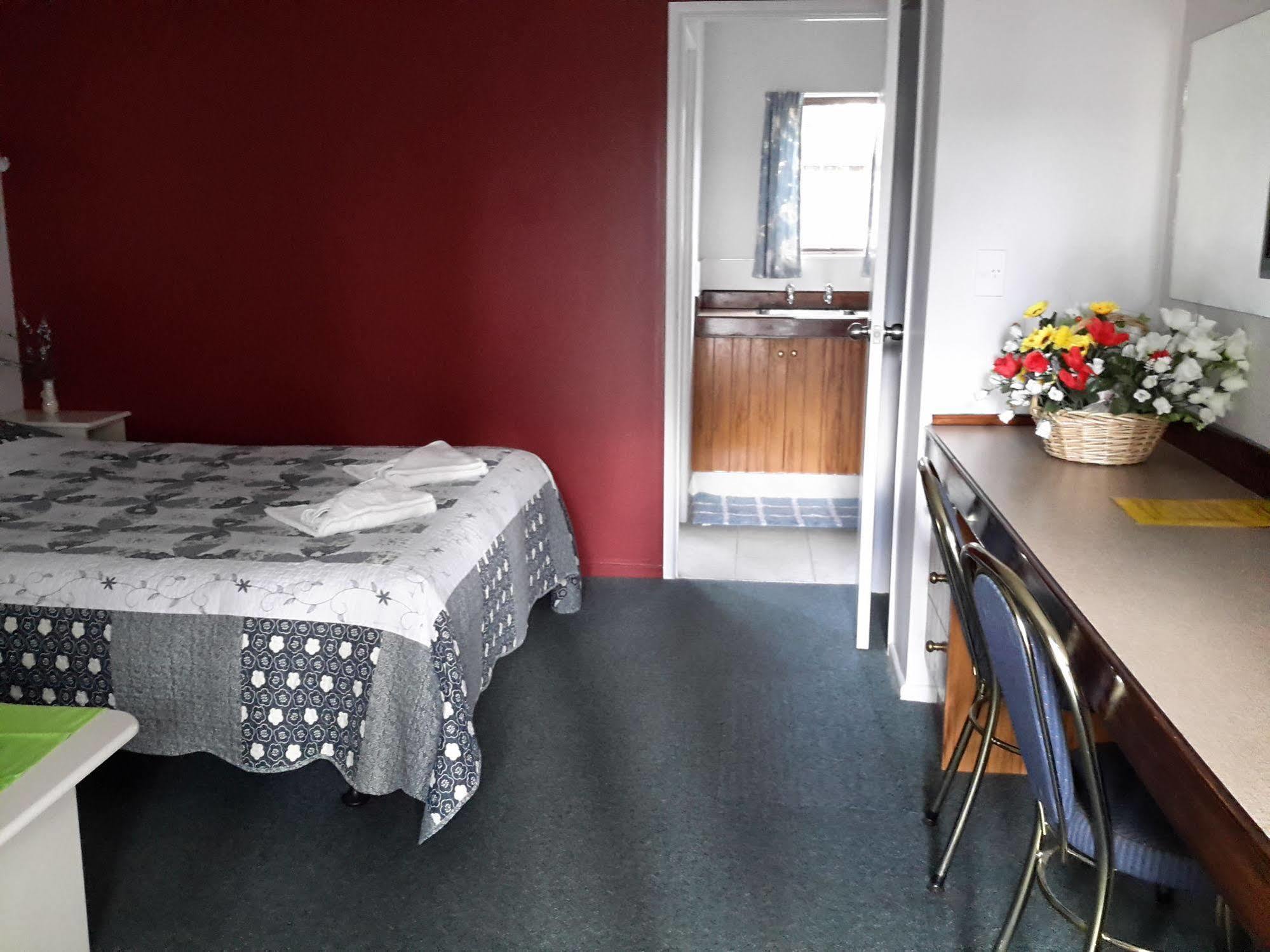 Pioneer Motor & Motel Papakura